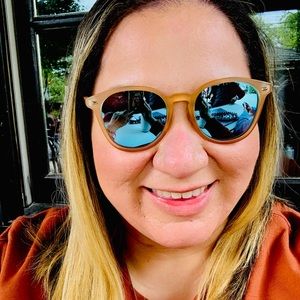 Meet your Posher, Denice